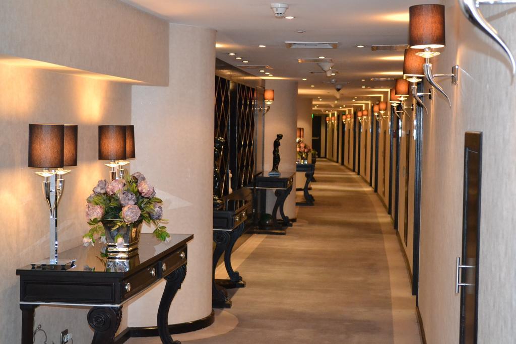 Sun City Hotel - The Gabriel Kairo Rom bilde A corridor at the hotel