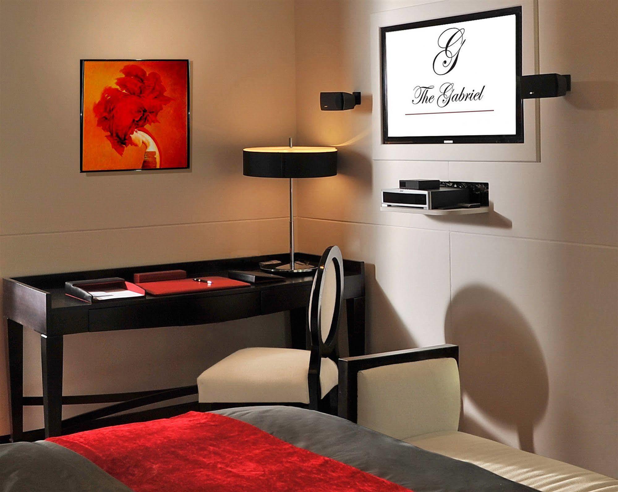 Sun City Hotel - The Gabriel Kairo Eksteriør bilde A room at The Gabriel